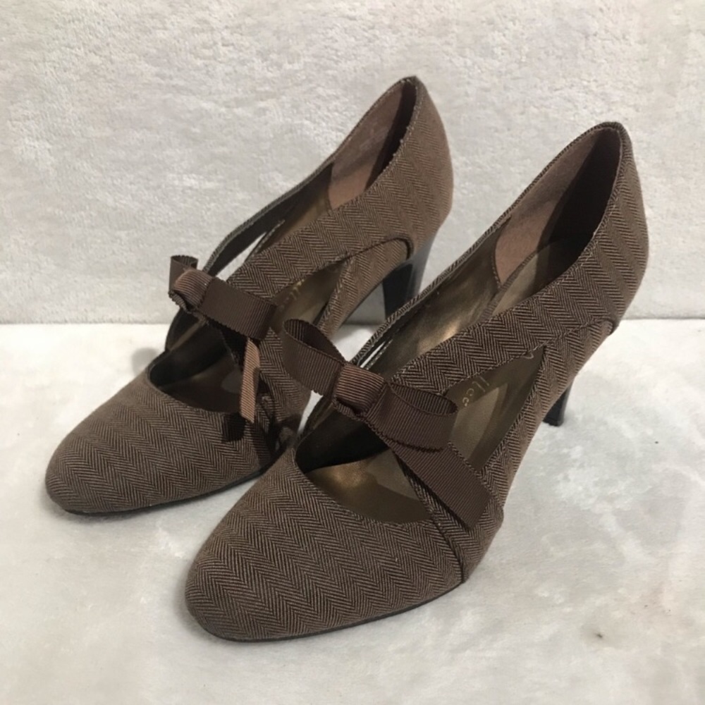 vintage Ann Marino brown heels